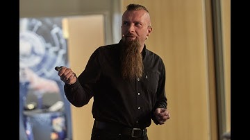 JDD 2018: Beyond Jigsaw by Piotr Stawirej