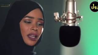 ايلاف عبدالعزيز    لو بتتحمل سكة السفر الطويل     سمعها