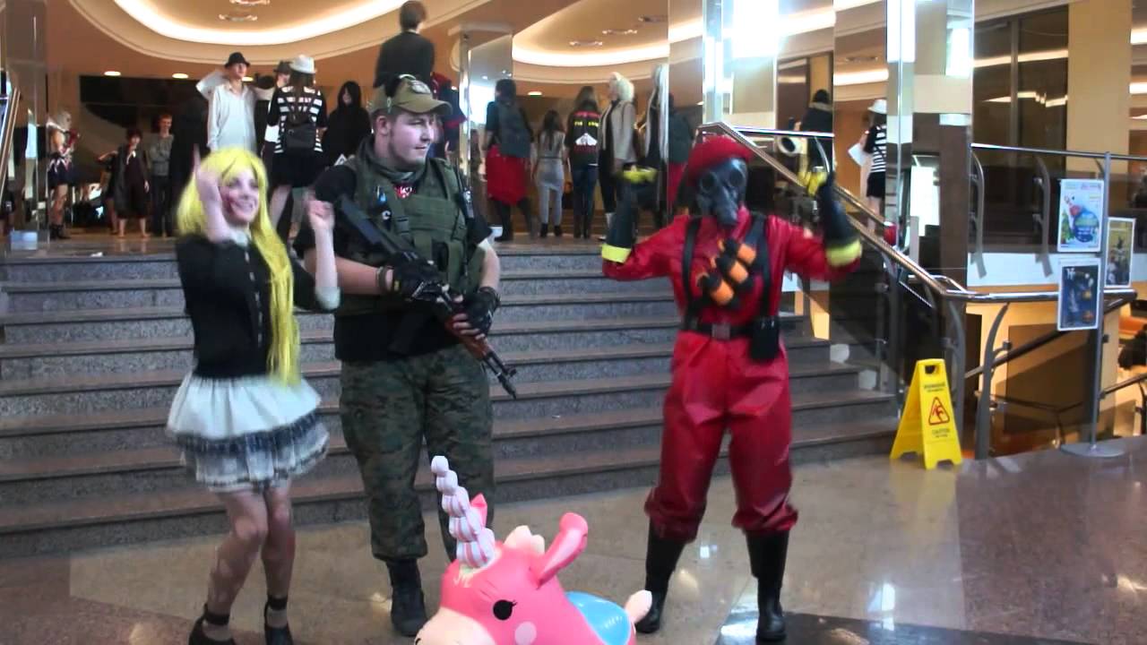 Team Fortress 2 Cosplay Video I Could be The Pyro YouTube