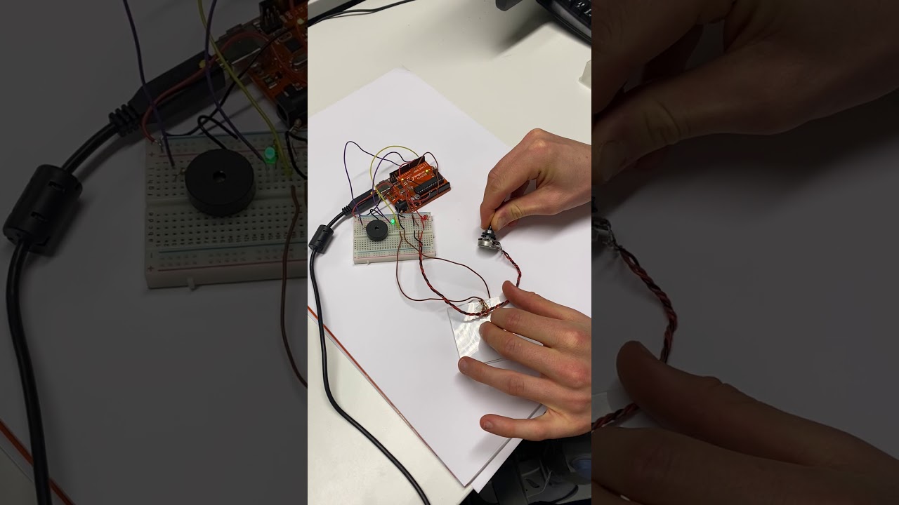 Circuit for pressure sensitive music toy with controllable volume