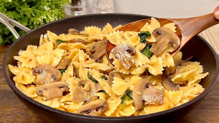 Ready in 20 minutes! Delicious pasta with mushrooms. Fast, simple and incredibly tasty! For dinner!