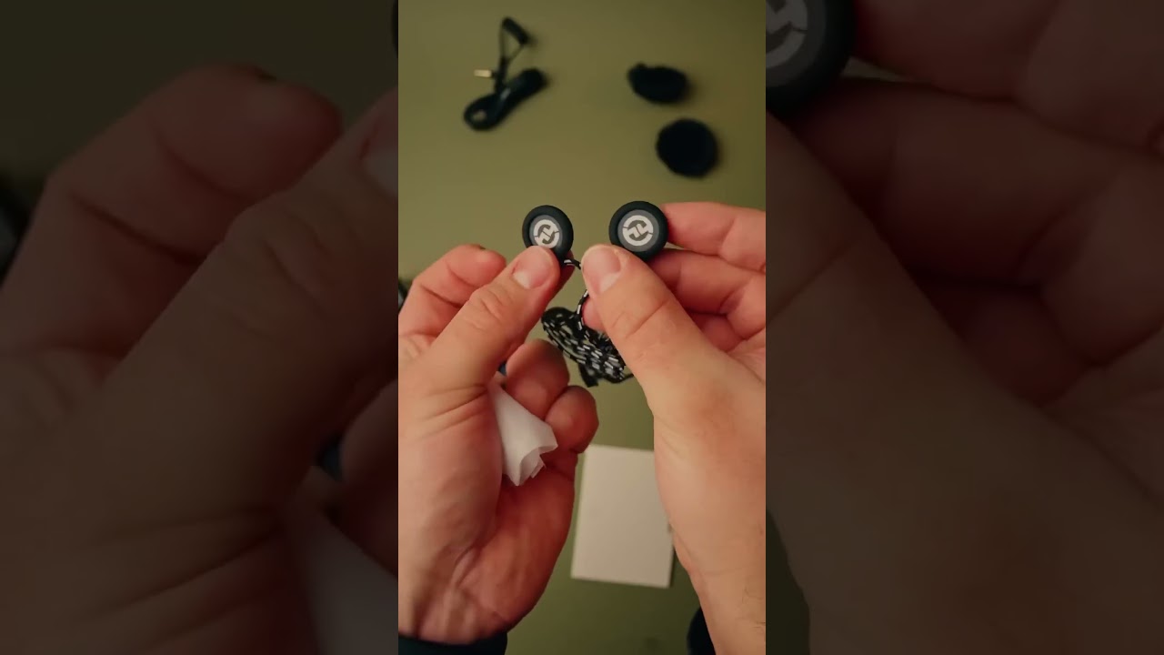 Hollyland Lark M2 | The smallest hybrid mic ever?