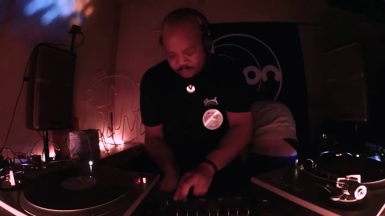 Mark Grusane @   Djoon 10.11.18