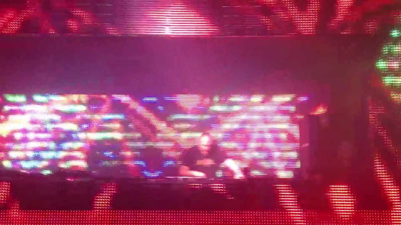 Brendon Moeller aka Echologist @ Movement 2013 - DEMF - Underground Stage auf YouTube ansehen Brendon Moeller aka Echologist @ Movement 2013 - DEMF - Underground Stage auf YouTube ansehen