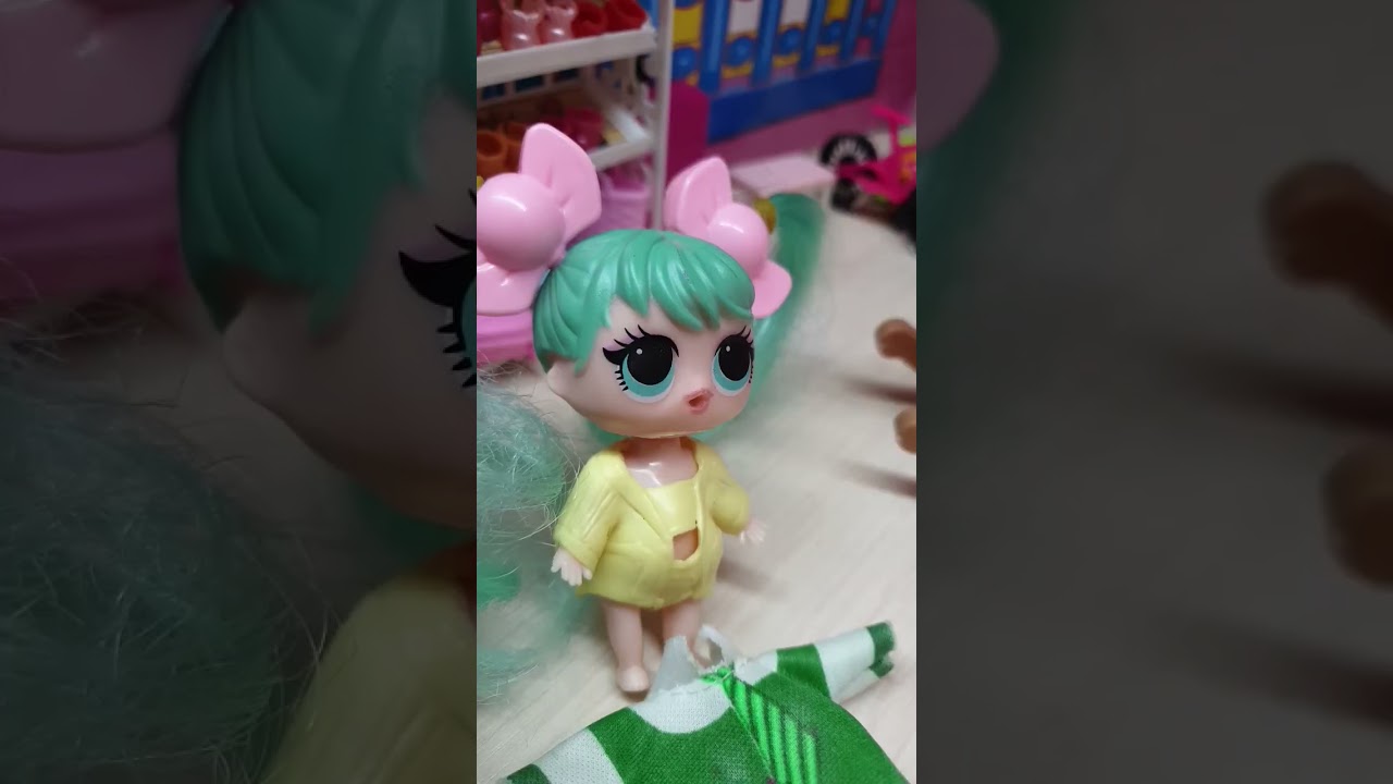 Мам, что делаешь? - Полы мою... ЛОЛ/LOL/L.O.L.