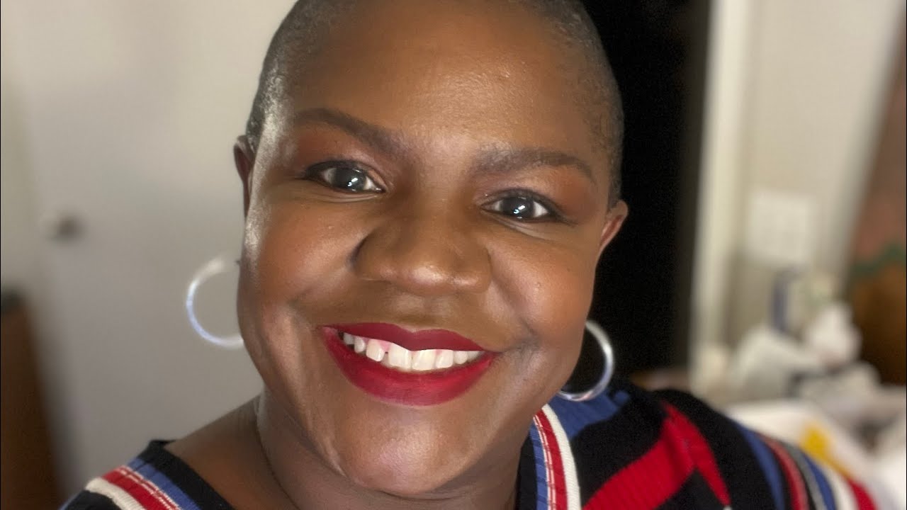 Makeup Newbie - GRWM Holiday Mixer Part Deux 