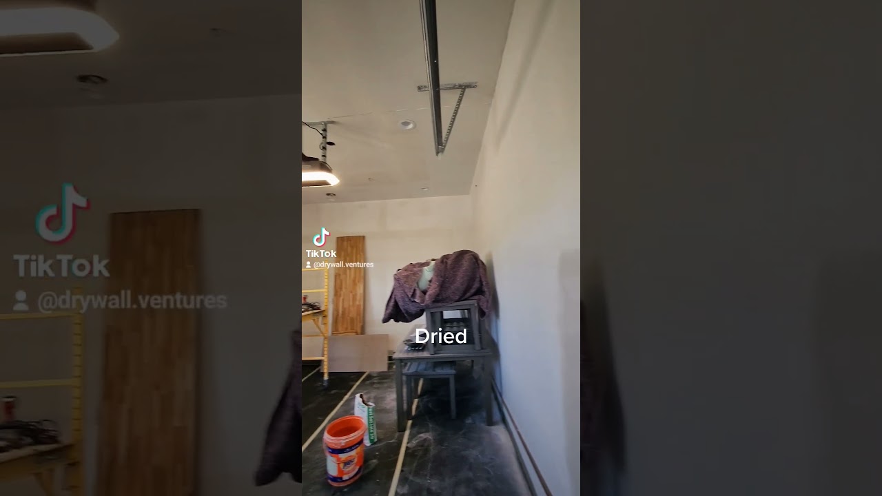 Drywall finishers: Garage Orange Peel Texture 