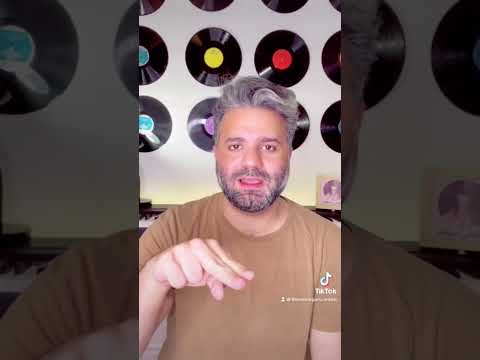 غناء صوت استاذ جون سمعني صوتك  