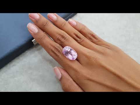 Pink oval cut kunzite 23.77 ct Video  № 1