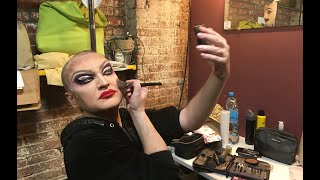 'Queen of Russian Drag' Zaza Napoli Headlines Russian-Speaking Queer Holiday Extravaganza