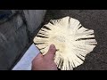 Лист из стекла оплавленного покрыт золотом