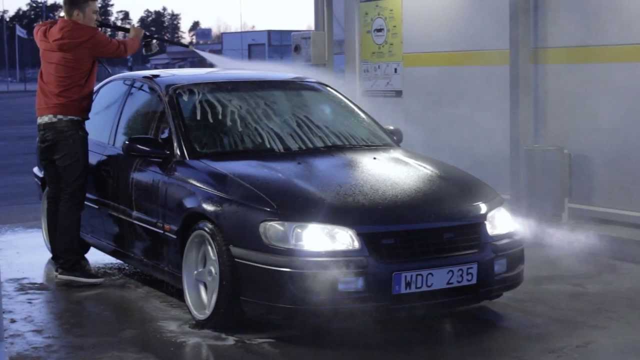 John's Opel Omega