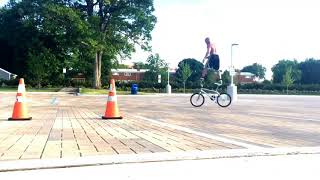 BMX Surfer through the Cones screenshot 5