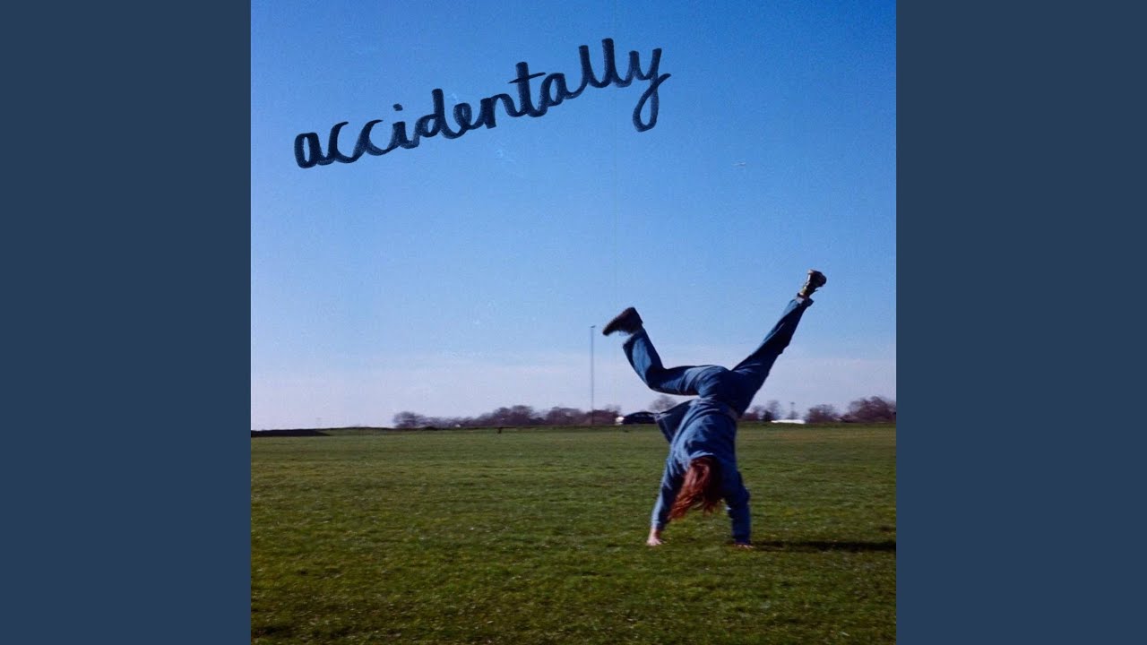 Accidentally adlı videoyu YouTube'da izle Accidentally adlı videoyu YouTube'da izle