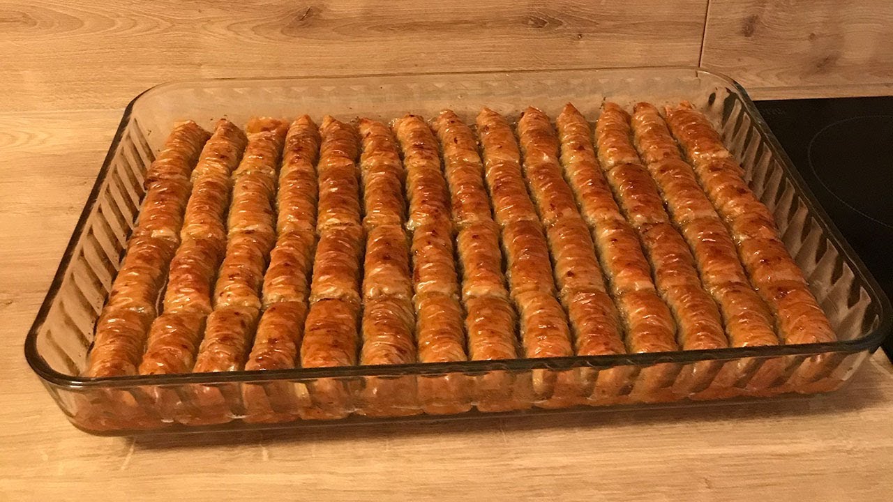 Cevizli Burma Baklava Tarifi Nas L Yap L R G K E Yemekleri Youtube