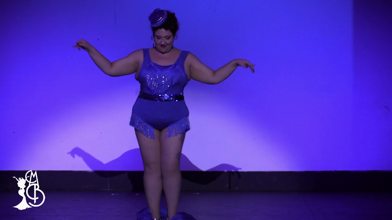 Miss Burlesque Ireland 2018 - Second Runner-Up DialEmma - Traditional