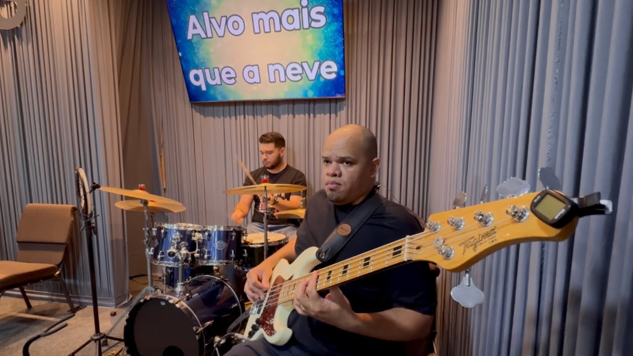 ALVO MAIS QUE A NEVE – 334 | Harpa Cristã (Ao Vivo)