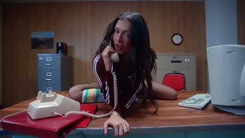 Leah Kate – Genius (Official Music Video)