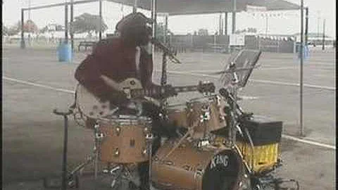 Bobby Joe Neely, The One Man Band,plays "Get Your ...