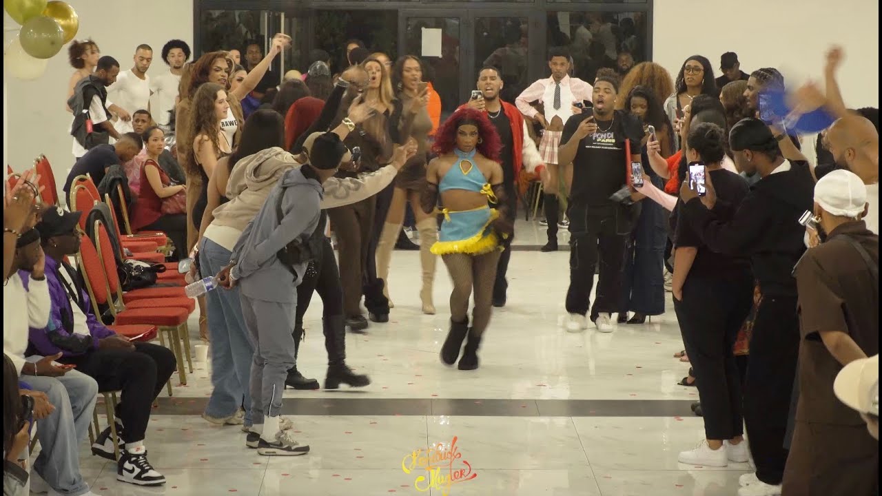 FQ VS DRAG PERFORMANCE AT IT'S STILL SUMMER TIME BAL