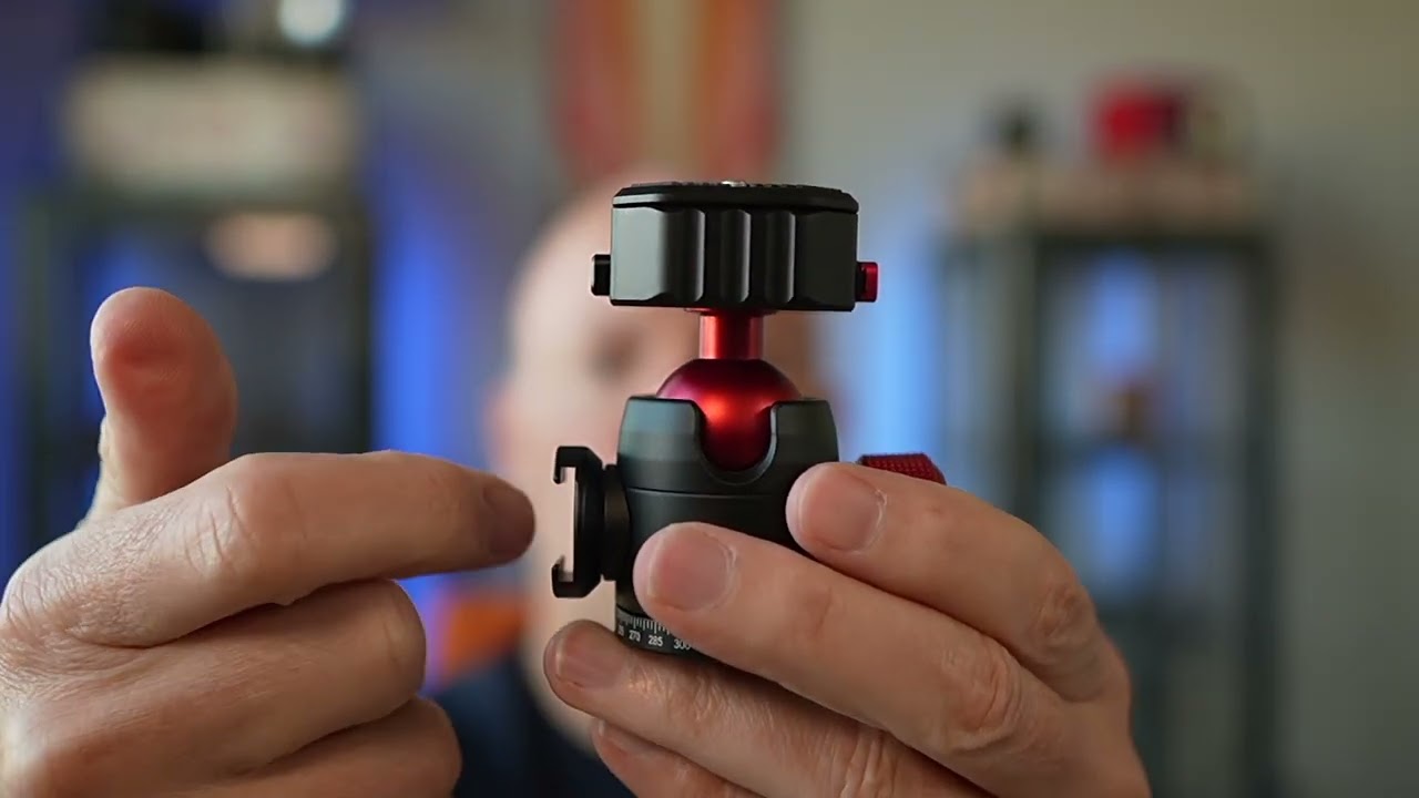 Ulanzi U-70 Metal Cold Shoe Ball Head 2104 B&H Photo Video ULANZI U-100 Ball Head w Claw Super Quick Release Metal 360° Cold Shoe fr Tripod main image 1
