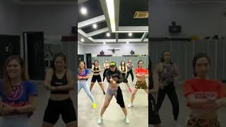 16 Shots - Stefelon Don #zumba #jakarta #zumbachoreo #Zin Rere Zin Magray