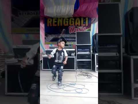 VIRAL BOCAH LUCU NYANYIKAN LAGU RHOMA IRAMA VIRAL BOCAH LUCU NYANYIKAN LAGU RHOMA IRAMA