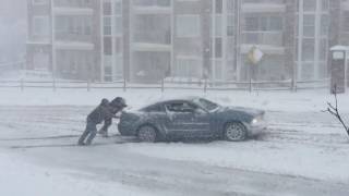 Ford Mustang in Denver Snow Storm !!