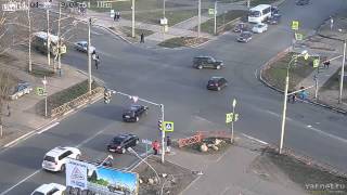 LiveLeak.com - Luckiest Pedestrians This Week
