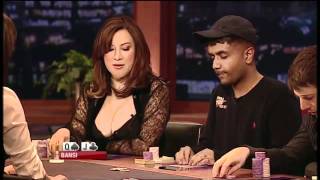 ‪Jennifer Tilly's bouncy distraction