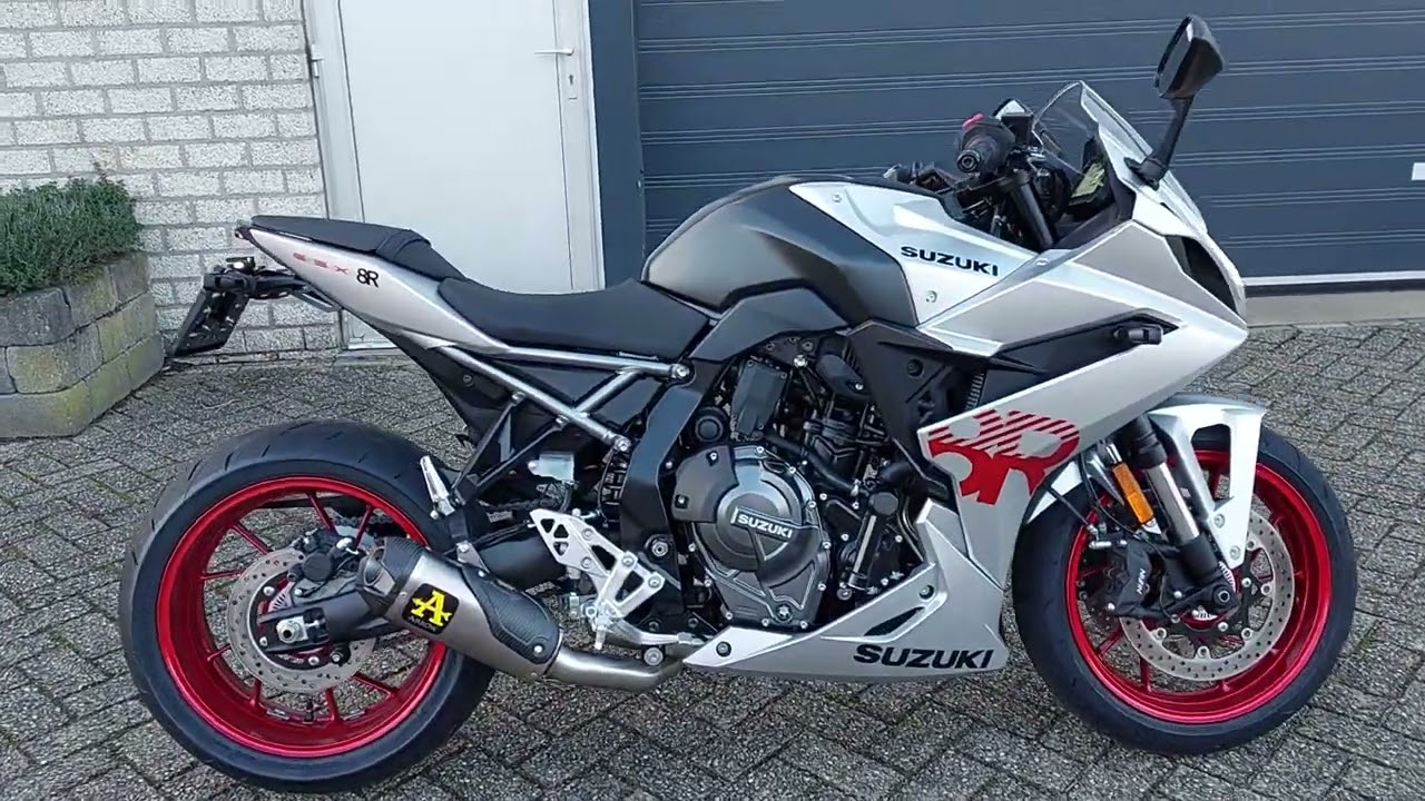 Suzuki GSX-8R 2024 with complete Arrow Works exhaust