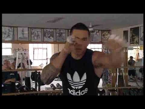 Sonny Bill Williams training for Scott Lewis fight