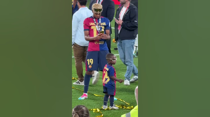 SZCZĘSNY WYŚMIEWA NOWĄ FRYZURĘ YAMALA!