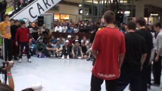 Outbreak Europe 2011 Final Crew Battle Polskee Flavour vs Ruffneck Attack