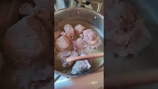 Sopa de costilla de cerdo y chicharrones #cocina #canaldecocina #receta #cocinaconsabor #viral