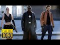 Ryan Reynolds and Jessica Biel rescue Wesley Snipes from vampires and the police / Blade: Trinity