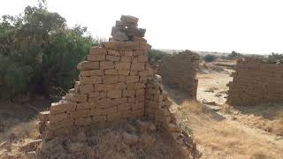 Walk in haunted village of Kuldhara
Details about the place https://en.wikipedia.org/wiki/Kuldhara
Recorded: January 2022
Music : A Chill in the Sky (Dark Ambient Hour, Single Track) by Iron Cthulhu Apocalypse
https://www.youtube.com/watch?v=c2IIRnwgyBg&list=PL9V5H8lv1yy73WugnEVr6jEnf_SlVtiFS Walk in haunted village of Kuldhara