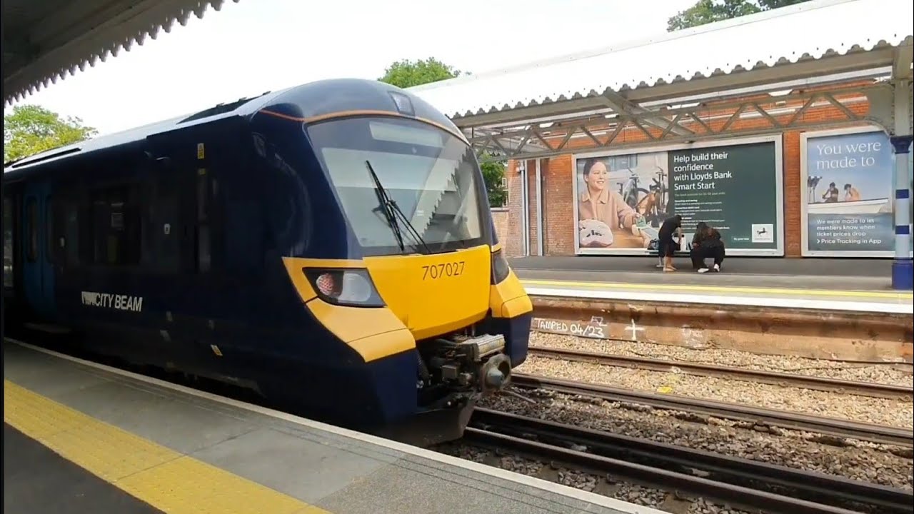 Trains at Chislehurst (Part 1) 17/6/23