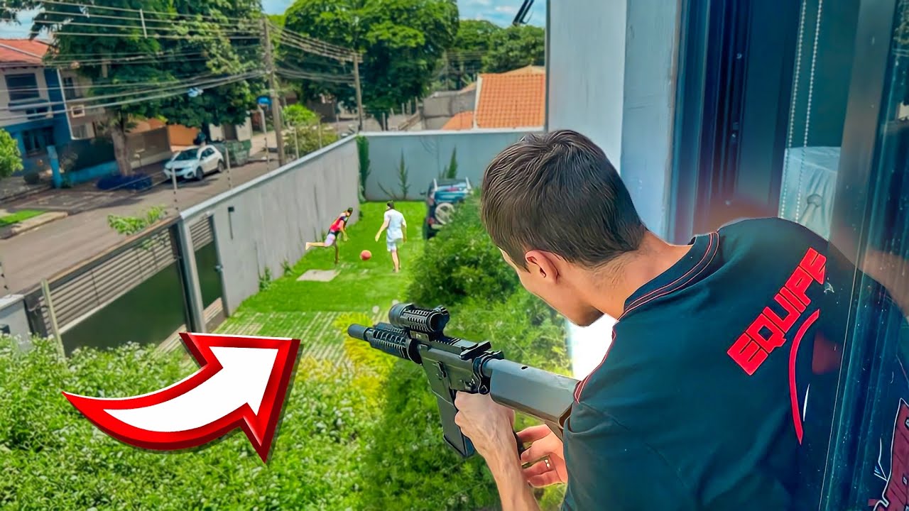 ATIREI NOS MEUS AMIGOS ESCONDIDO NA CASA NOVA !