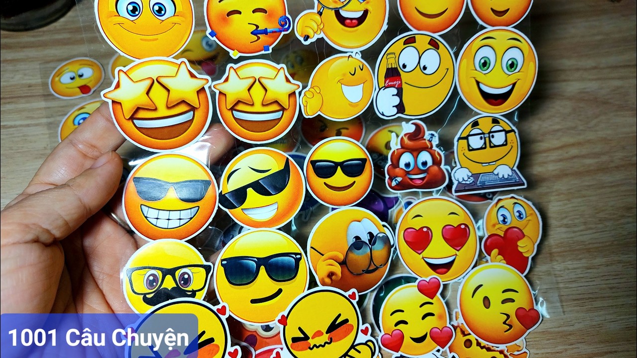 Thiết kế sticker Mặt cười-Trái cây Nho-Dâu-Dưa hấu-Cam-Sầu riêng-Dừa ...