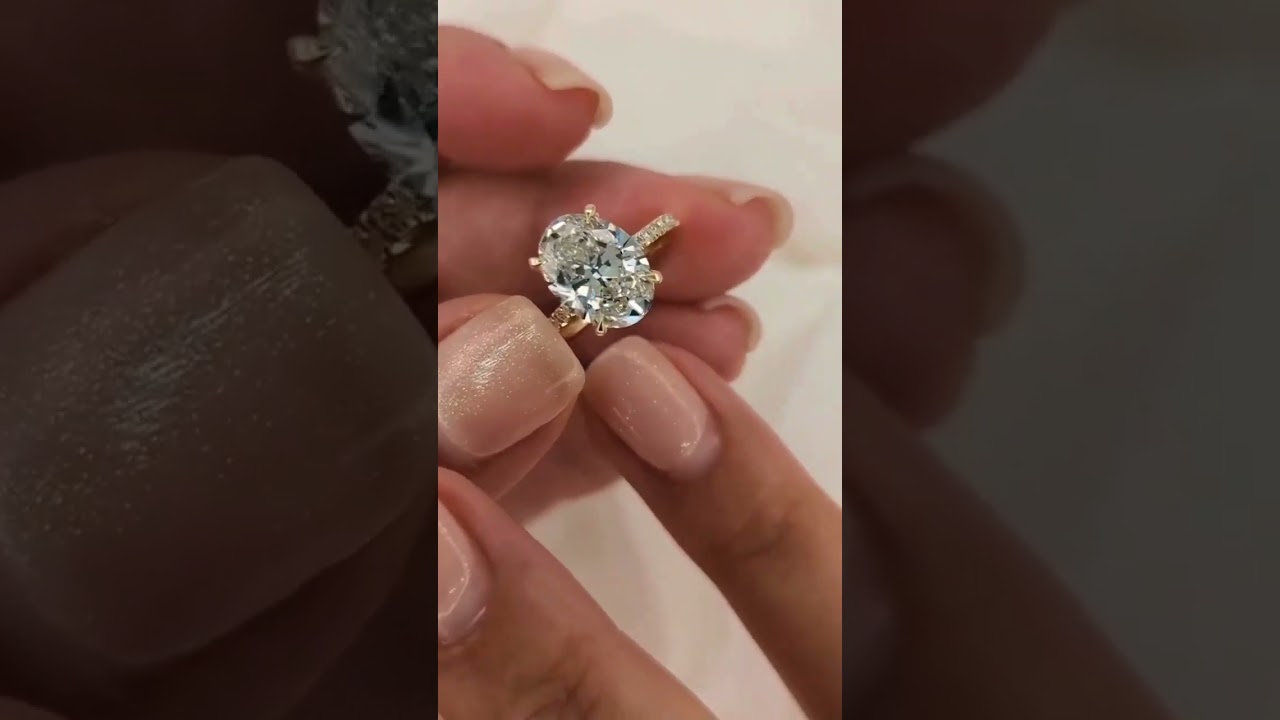 Oval Cut CVD Diamond Hidden Halo Pave Setting Engagement Ring 