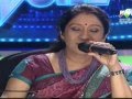 sujatha mohan singing oru iniya manathu live