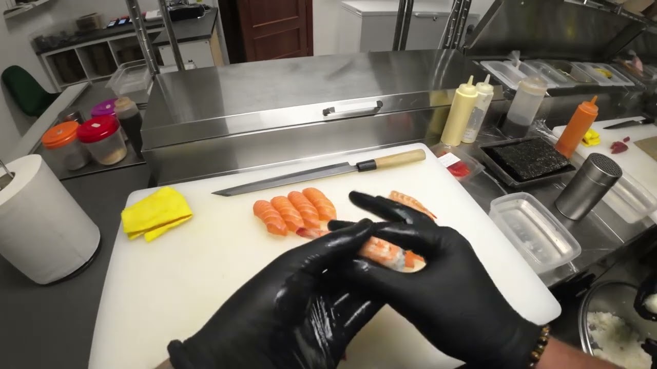 Shrimp sushi Sushi with 🥑 Avocado #avocado #shrimp #sushi i