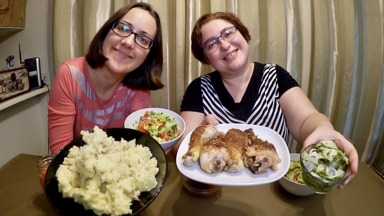 Comfort Food: Mash Potatoes, Chicken And Salad | Gay Family Mukbang (먹방) - Eating Show