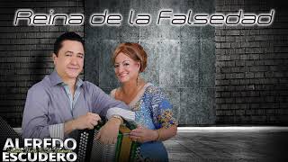 Video thumbnail of "ALFREDO ESCUDERO - REINA DE LA FALSEDAD [EN VIVO]"