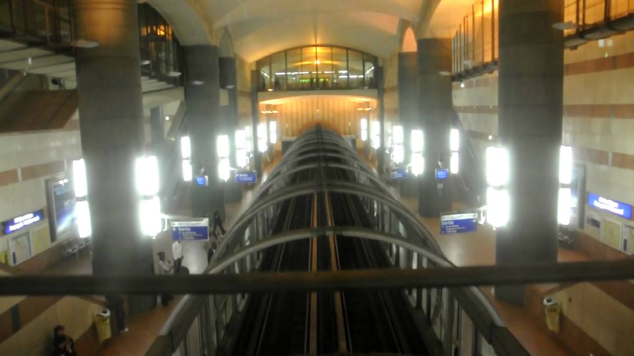Métro de Paris - Ligne 14 automatique - Bibliothèque François Mitterand (Nikon D90)