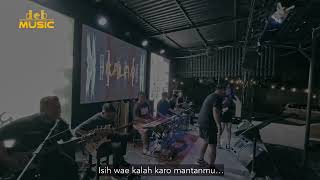 Dellouye Ft. Ester Brillian - Kalah Cover Live Deb Music