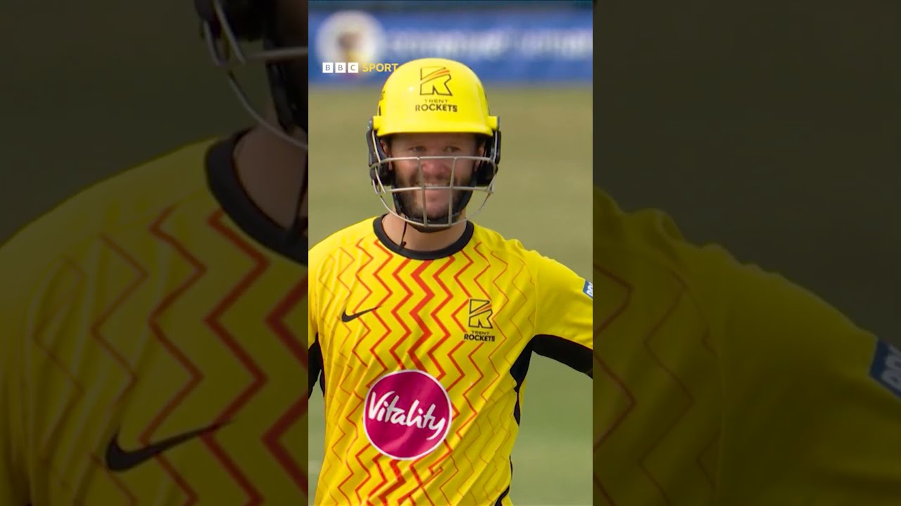 BATTER RAGES AFTER GETTING OUT 😡