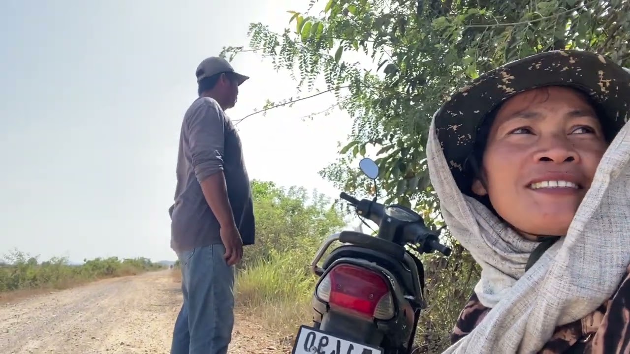 ទៅស្រវាលៀសក្នុងប្រឡាយ To take refuge in the canal