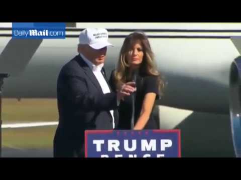 Video: Super Kiss Från Melania Och Donald Trump